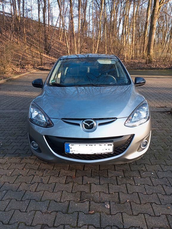Gebraucht Mazda 2 Sendo 84 PS (61 kW) 2014 Grau Limousine