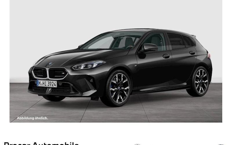 Gebraucht BMW M135 Shadowline 300 PS (220 kW) 2025 Schwarz Kleinwagen