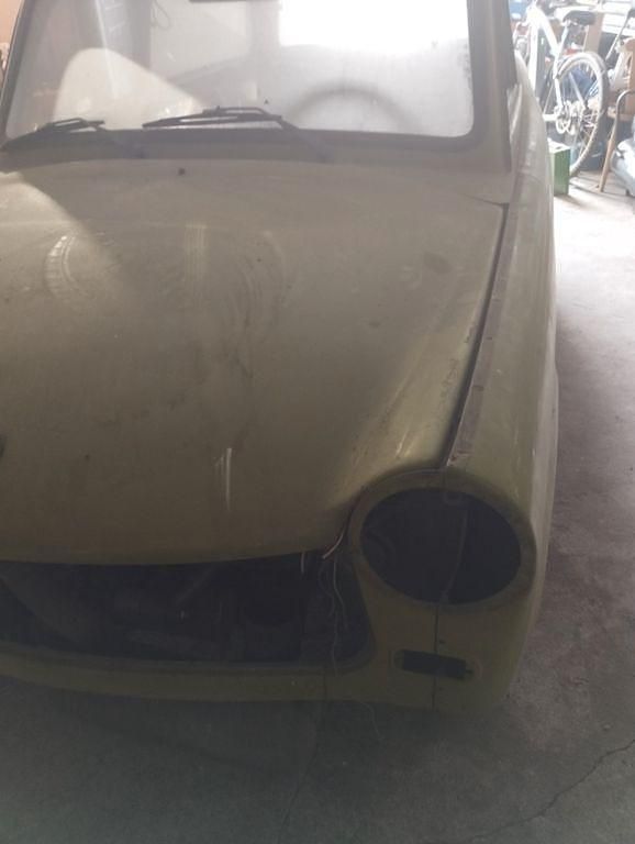 Grün Gebraucht 1990 Trabant 601 Kombi | 1.600 € - Bild 1/4