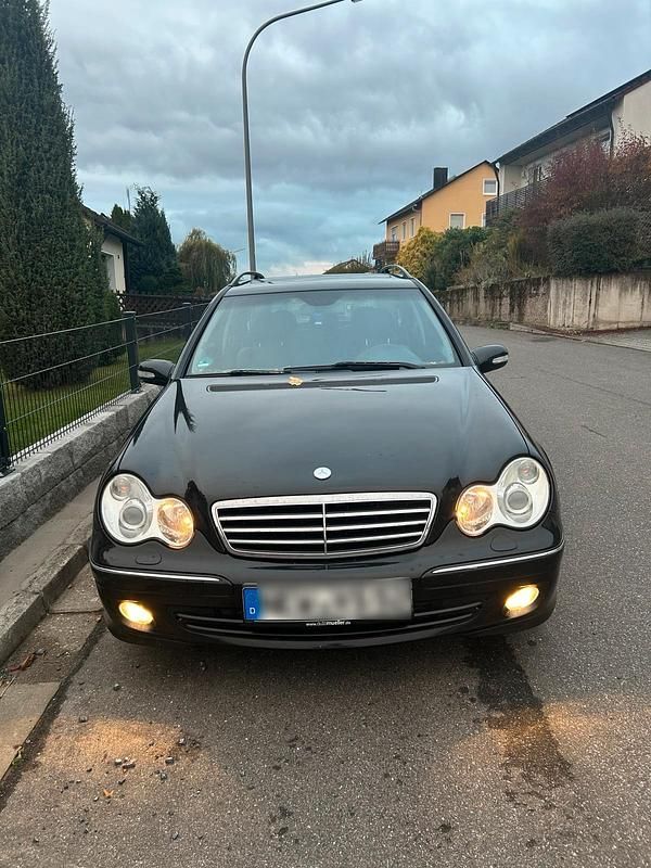 Schwarz Gebraucht 2005 Mercedes C180 Kombi | 1.900 € (Guter Preis) - Bild 1/4