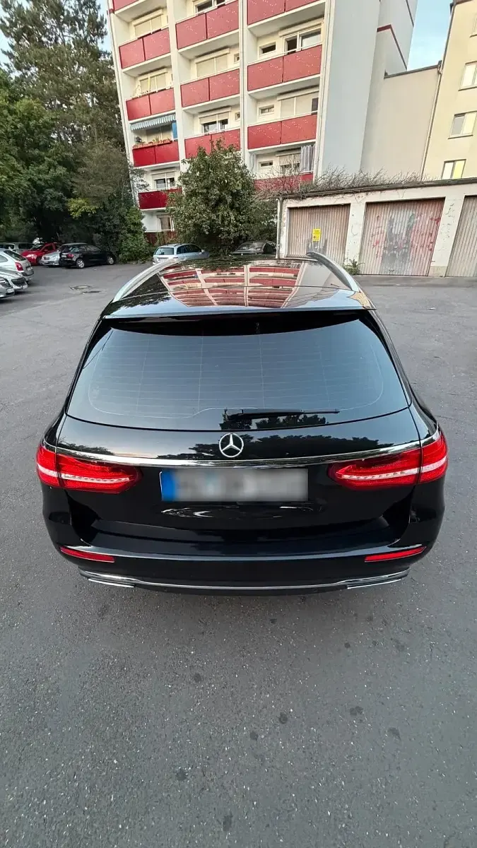 Gebraucht Mercedes E350 258 PS (189 kW) 2018 Schwarz Kombi