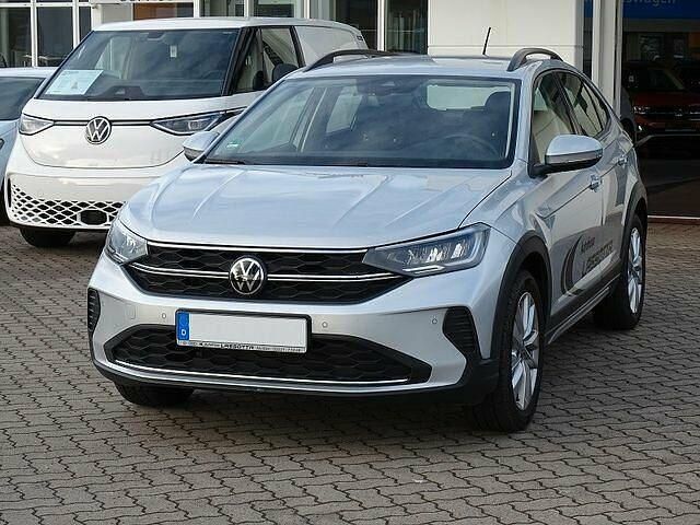 Gebraucht VW Taigo Life 95 PS (69 kW) 2023 Reflexsilber metallic (metallic) SUV