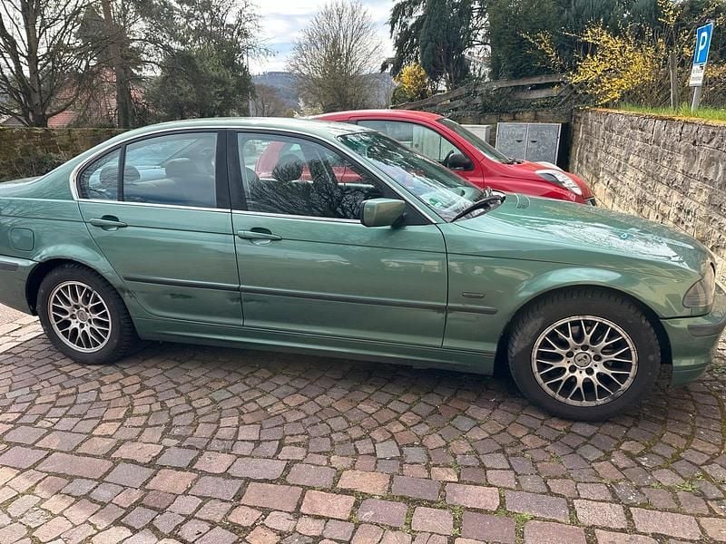 Gebraucht BMW 320 150 PS (110 kW) 1999 Grün Limousine