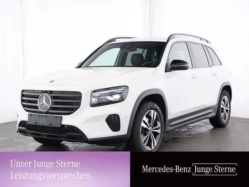Weiß Gebraucht 2024 Mercedes GLB200 Night SUV | 42.725 € (Fairer Preis) - Bild 1/3