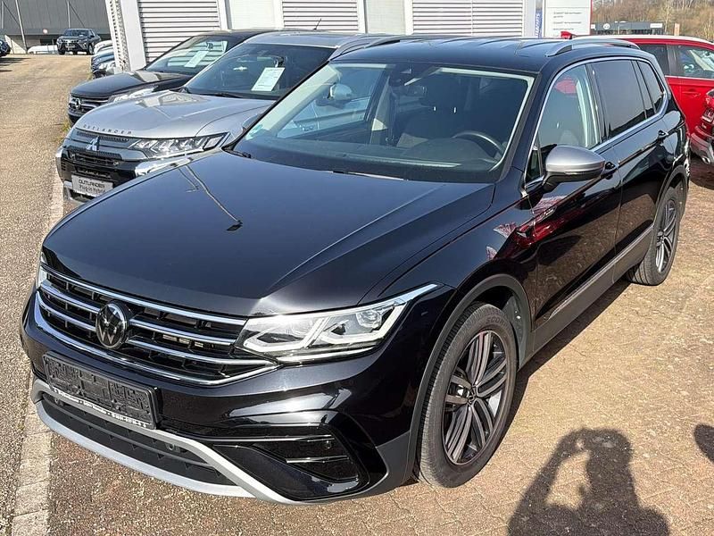 Gebraucht VW Tiguan Allspace Elegance 200 PS (147 kW) 2022 Schwarz SUV