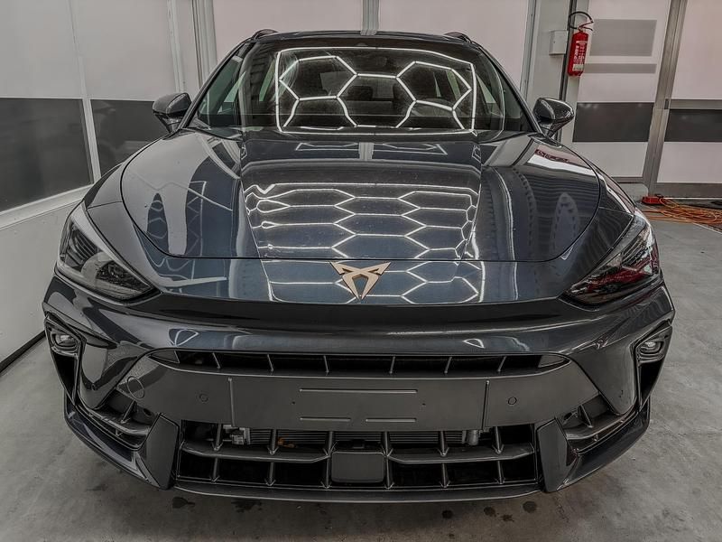 Neu Cupra Leon 150 PS (110 kW) 2025 Magnet grau s7s7 Kombi