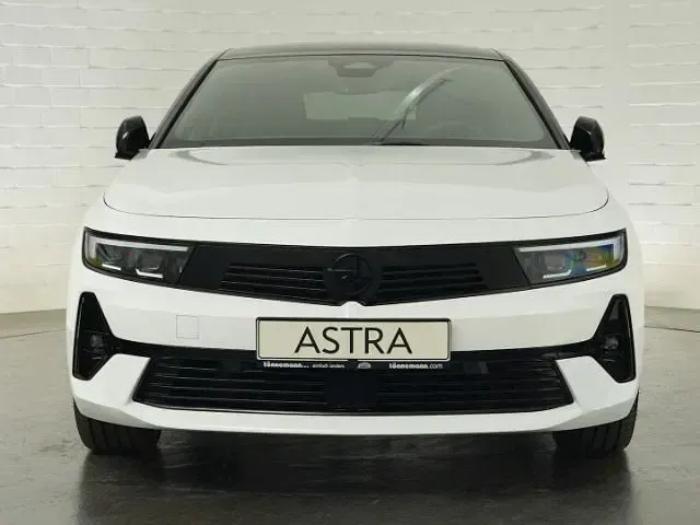 Używany Opel Astra 131 KM (96 kW) 2025 Biały Kombi