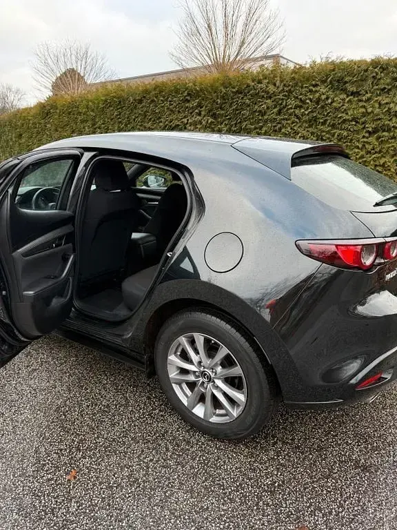 Gebraucht Mazda 3 Selection 122 PS (89 kW) 2020 Schwarz Limousine