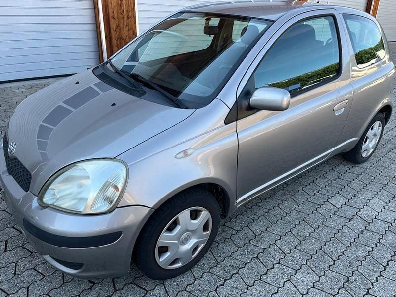 Gebraucht 2004 Toyota Yaris Sol | 890 € (Guter Preis) - Bild 1/4