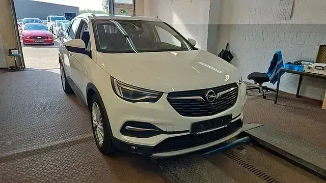 Gebraucht Opel Grandland X 177 PS (130 kW) 2021 Weiß SUV