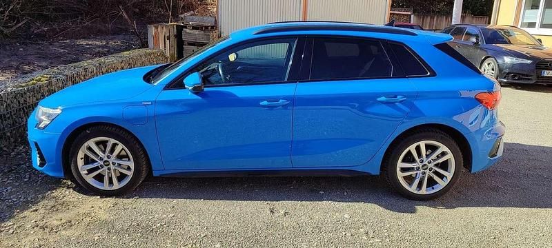 Gebraucht Audi A3 150 PS (110 kW) 2021 Blau Limousine