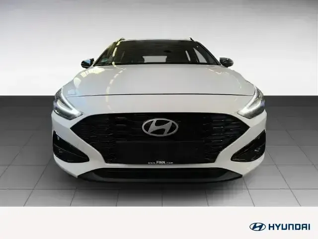 Gebraucht Hyundai i30 Advantage 101 PS (74 kW) 2025 Atlas white / sol Kombi