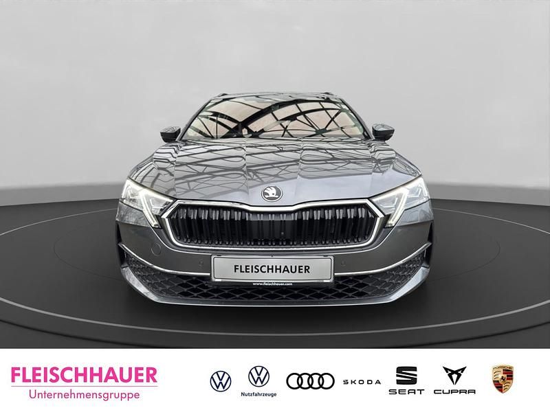 Neu Skoda Octavia 150 PS (110 kW) 2026 Grau Kombi