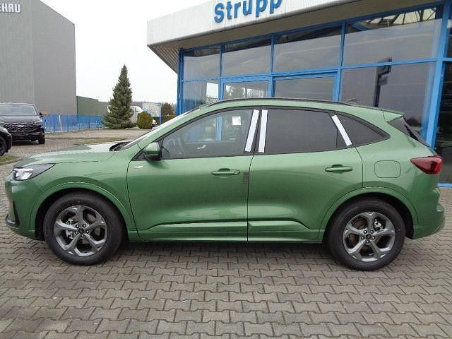 Neu Ford Kuga ST-Line 151 PS (111 kW) 2026 Grün SUV