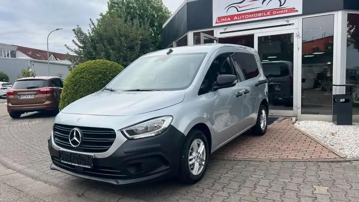 Gebraucht Mercedes Citan 113 131 PS (96 kW) 2022 Silber Van / Kleinbus