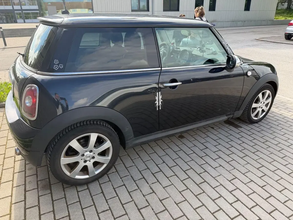 Gebraucht Mini ONE 95 PS (69 kW) 2007 Schwarz Kleinwagen