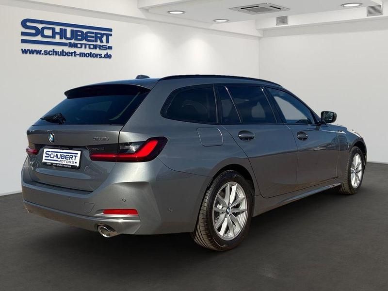 Neu BMW 318 156 PS (114 kW) 2026 Grau Limousine
