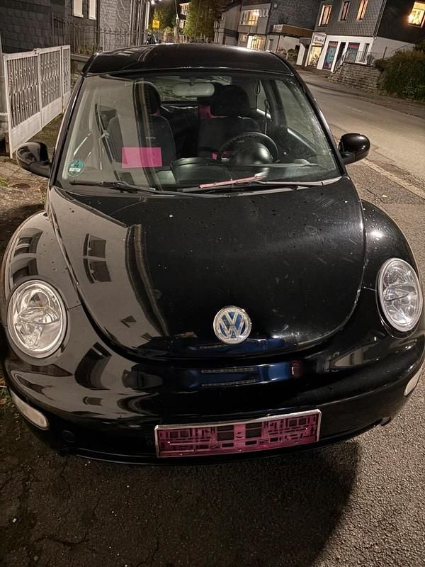 Schwarz Gebraucht 2001 VW Beetle Limousine | 750 € (Fairer Preis) - Bild 1/4