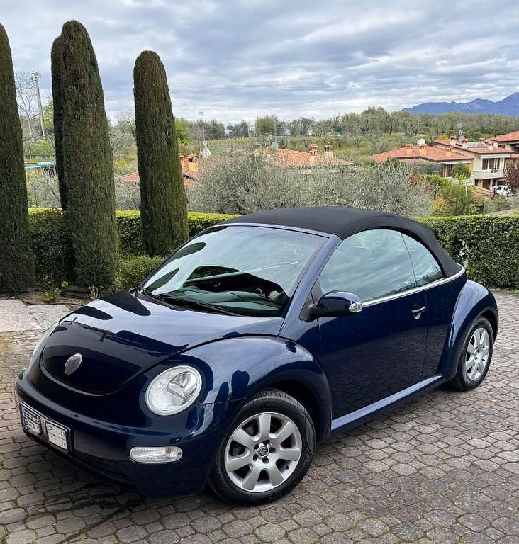 Gebraucht VW New Beetle 116 PS (85 kW) 2003 Blau Kleinwagen
