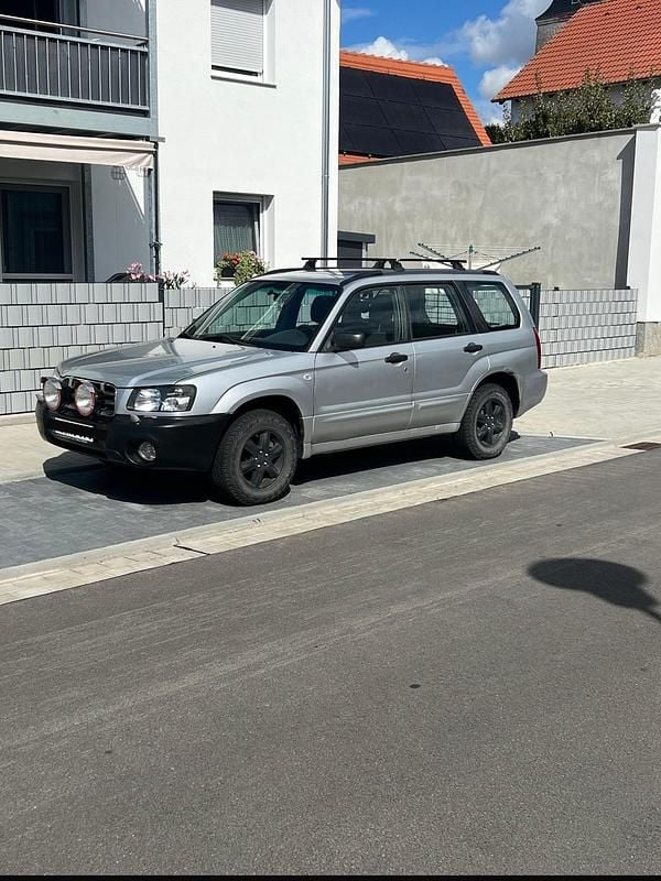 Silber Gebraucht 2005 Subaru Forester SUV | 4.000 € (Fairer Preis) - Bild 1/4