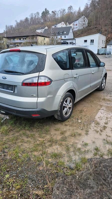 Gebraucht Ford S-MAX S 140 PS (102 kW) 2009 Van / Kleinbus