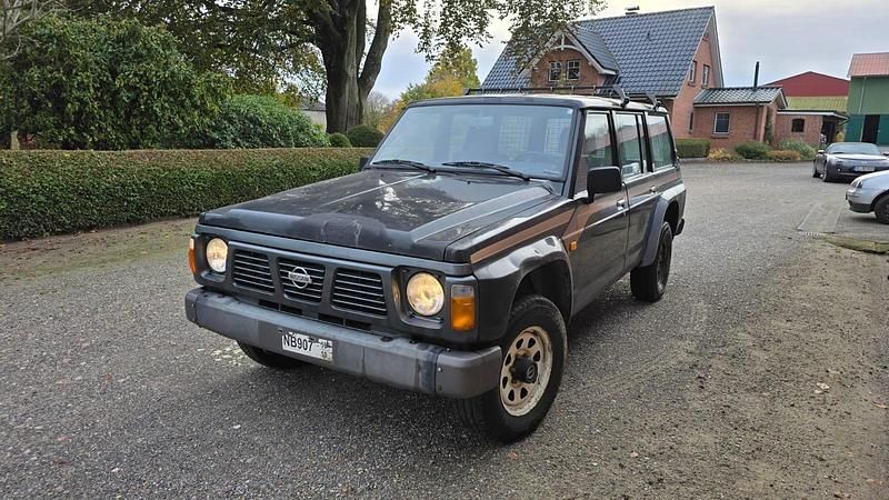 Schwarz Gebraucht 1996 Nissan Patrol SUV | 7.500 € - Bild 1/4