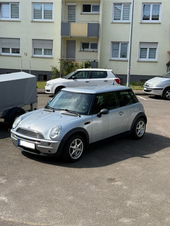 Silber Gebraucht 2002 Mini ONE Kleinwagen | 2.000 € - Bild 1/4