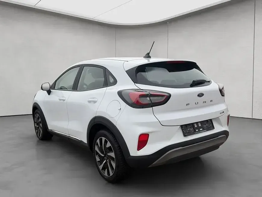 Gebraucht Ford Puma Titanium 125 PS (91 kW) 2023 Frozen white SUV