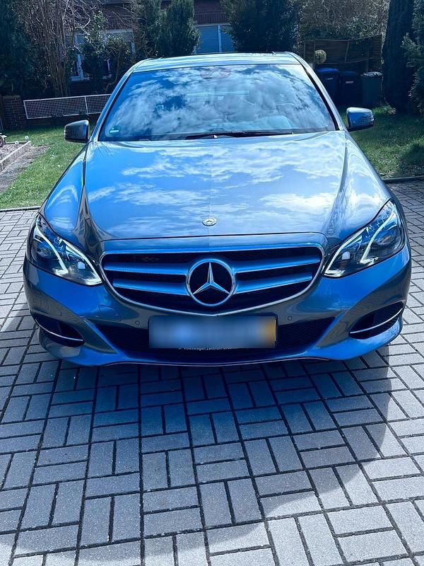 Second-hand Mercedes E250 2017 Gri Berlinǎ
