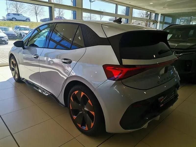 Gebraucht Cupra Born 169 kW (231 PS) 2023 Geysirsilber Kleinwagen