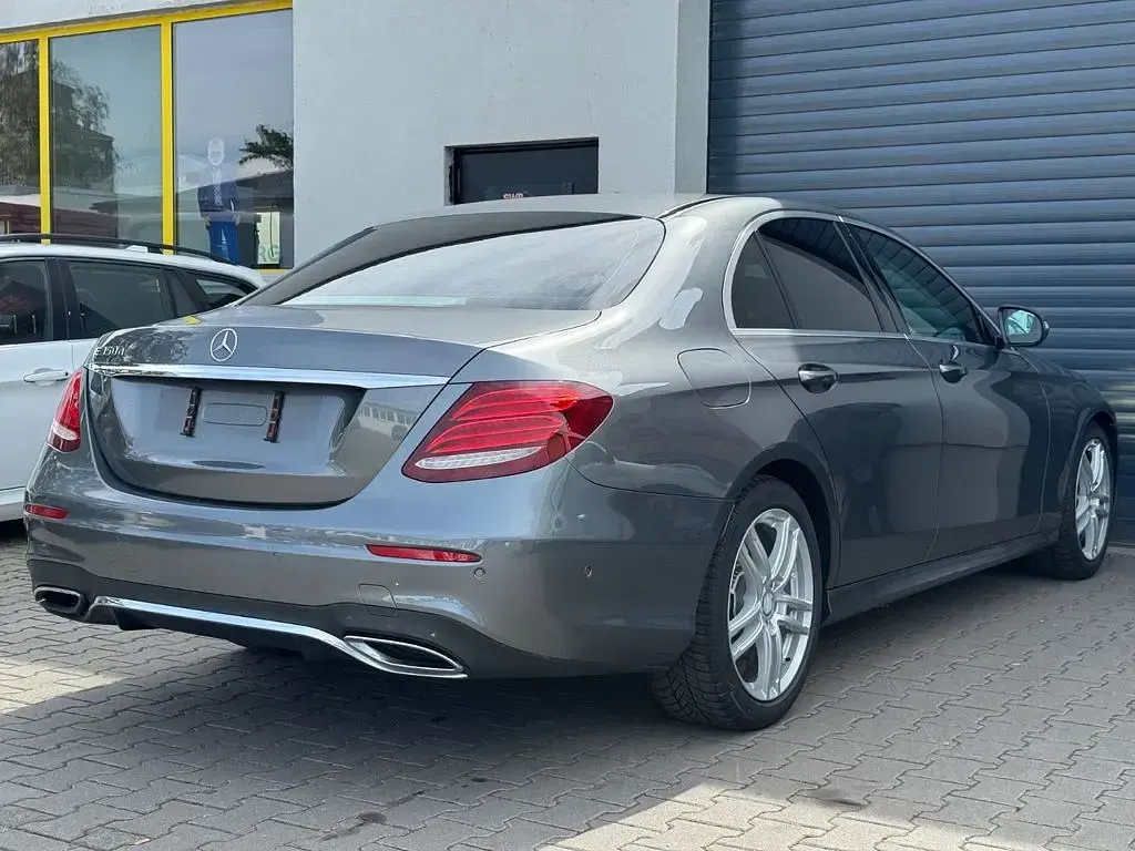 Gebraucht Mercedes E350 258 PS (189 kW) 2017 Grau Limousine