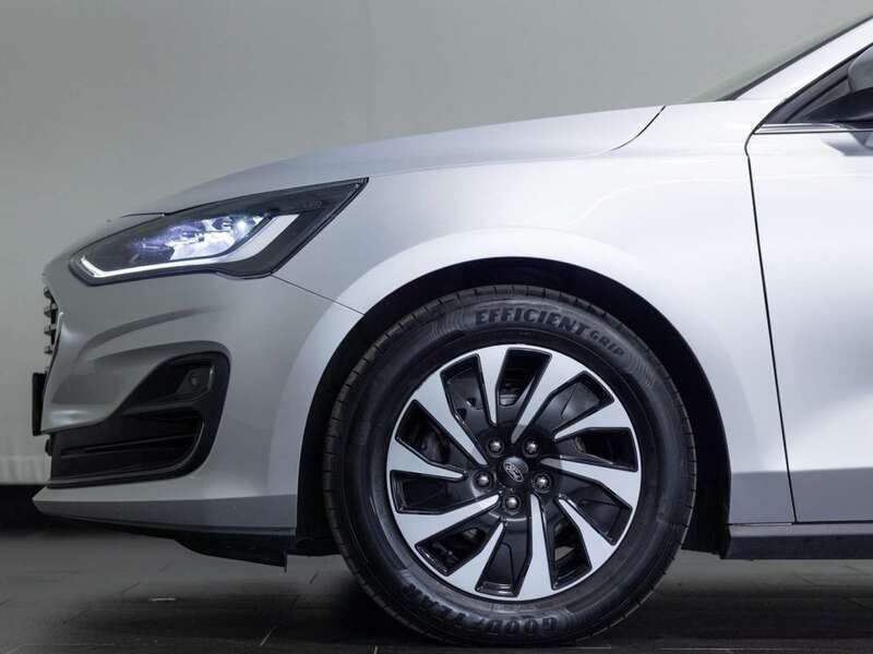 Gebraucht Ford Focus Titanium S 125 PS (91 kW) 2023 Polar silber metallic Kombi