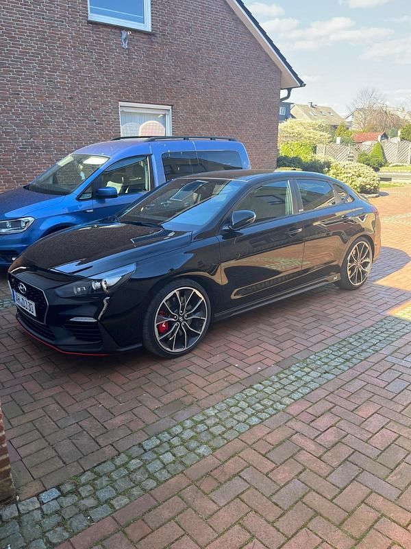 Schwarz Gebraucht 2019 Hyundai i30 N Performance Coupé | 21.900 € (Fairer Preis) - Bild 1/4