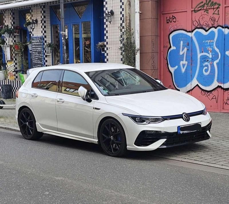 Weiß Gebraucht 2021 VW Golf VIII R Limousine | 34.000 € (Fairer Preis) - Bild 1/4