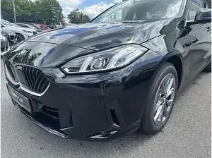Neu BMW 120 170 PS (125 kW) 2026 Schwarz (schwarz uni) Kleinwagen