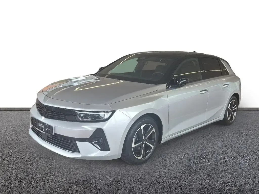 Gebraucht Opel Astra 131 PS (96 kW) 2025 Kristall silber Kleinwagen
