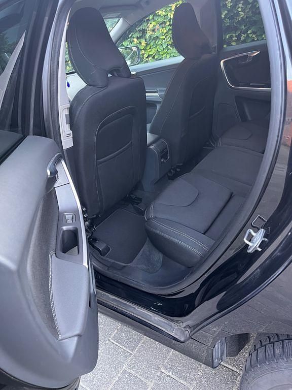 Schwarz Gebraucht 2014 Volvo XC60 Kinetic SUV | 12.500 € (Etwas zu teuer) - Bild 1/4