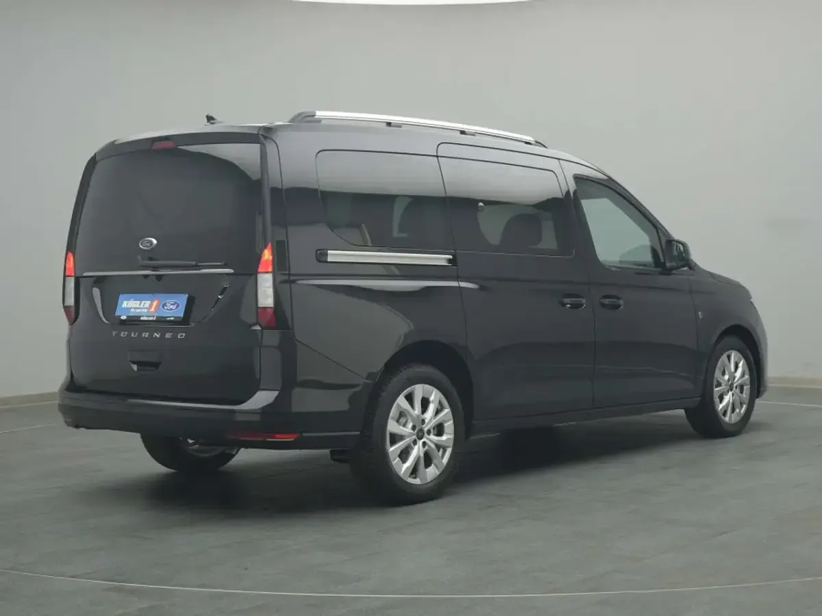 Neu Ford Tourneo Titanium 122 PS (89 kW) 2026 Ink black Van / Kleinbus