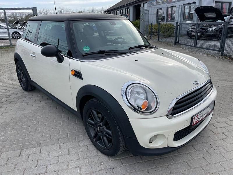 Gebraucht Mini One D Pepper 90 PS (66 kW) 2011 Weiß Kleinwagen