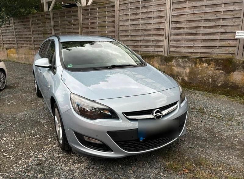 Gebraucht Opel Astra 116 PS (85 kW) 2013 Silber Kombi