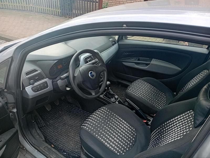 Gebraucht Fiat Punto 85 PS (62 kW) 2007 Grau Kleinwagen