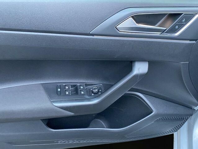 Gebraucht VW Taigo R-line 110 PS (80 kW) 2022 Silber SUV