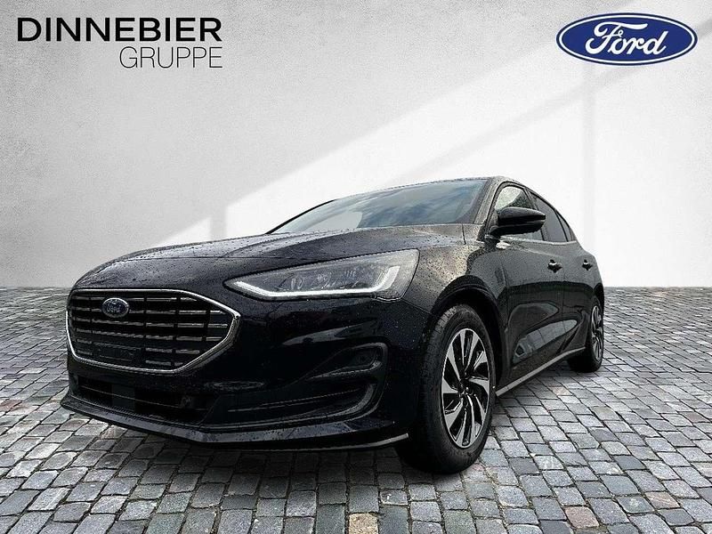 Neu Ford Focus Titanium 155 PS (114 kW) 2025 Agate black metallic Limousine
