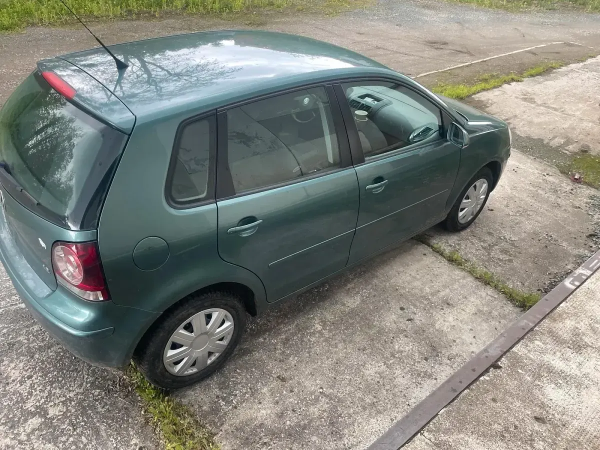 Gebraucht VW Polo 70 PS (51 kW) 2006 Grau Kleinwagen