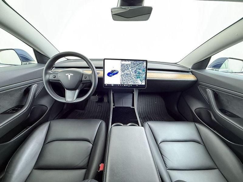 Gebraucht Tesla Model 3 Standard Range 175 kW (238 PS) 2020 Blau Limousine