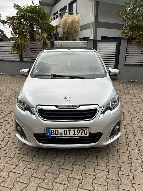Silber Gebraucht 2018 Peugeot 108 Kleinwagen | 8.900 € (Fairer Preis) - Bild 1/4