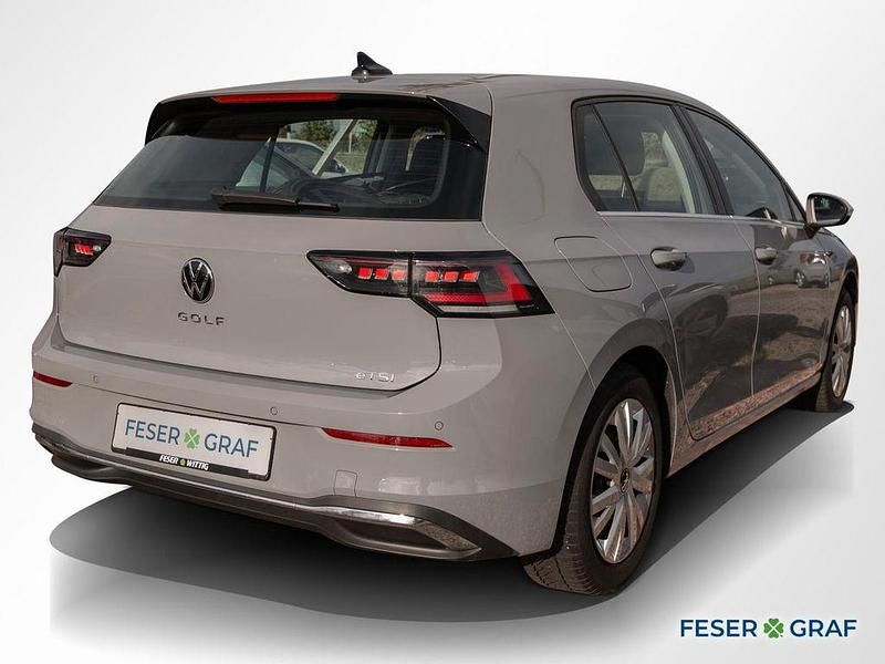 Gebraucht VW Golf Style 150 PS (110 kW) 2025 Mondsteingrau Limousine