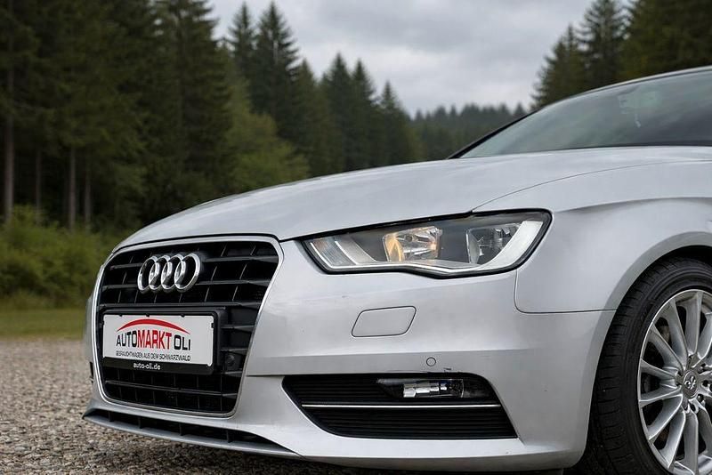 Gebraucht Audi A3 Ambition 105 PS (77 kW) 2012 Silber Kleinwagen