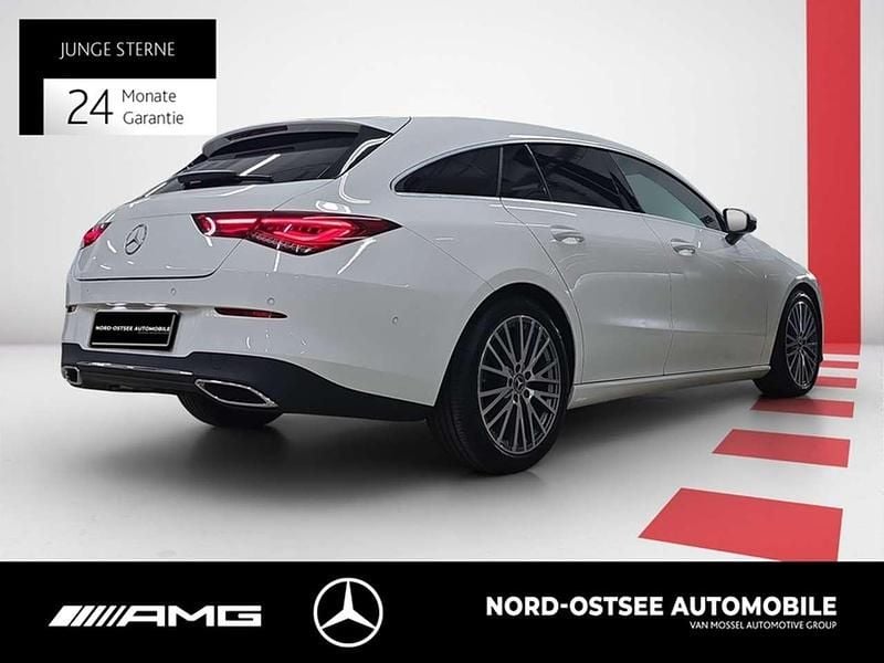 Gebraucht Mercedes CLA200 Progressive 150 PS (110 kW) 2021 Unilack polarweiß Kombi