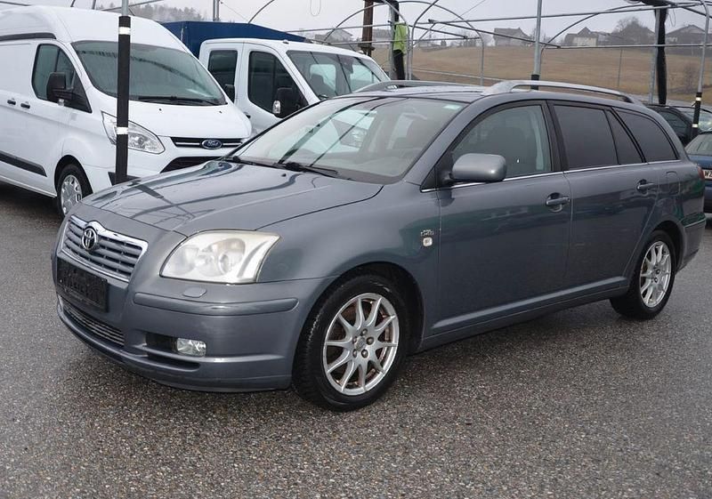 Gebraucht Toyota Avensis Sol 116 PS (85 kW) 2004 Grau Kombi